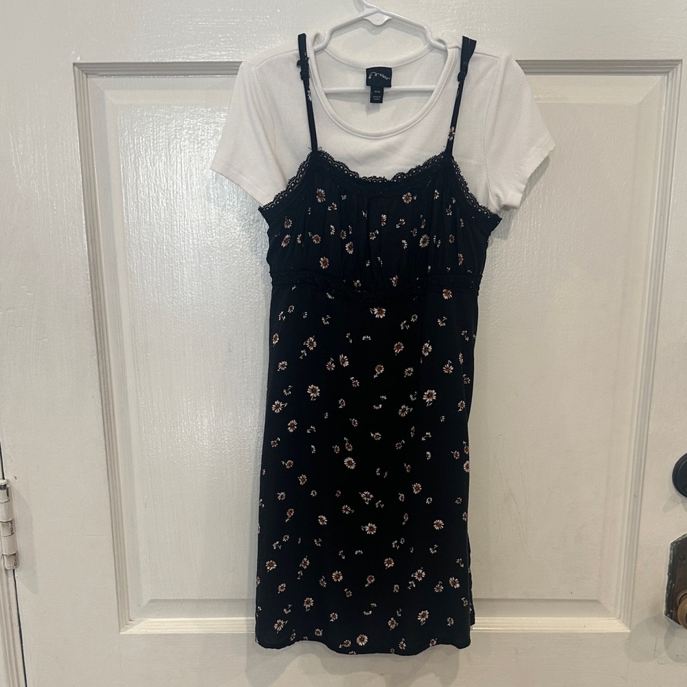 Art Class Girls Black on White Dress Size 8
